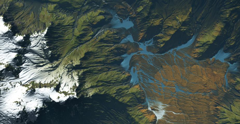 mountain streamflow patterns